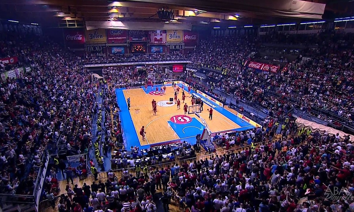 Κορονοϊός: Νοσοκομείο η «Χάλα Πιονίρ» (photos)