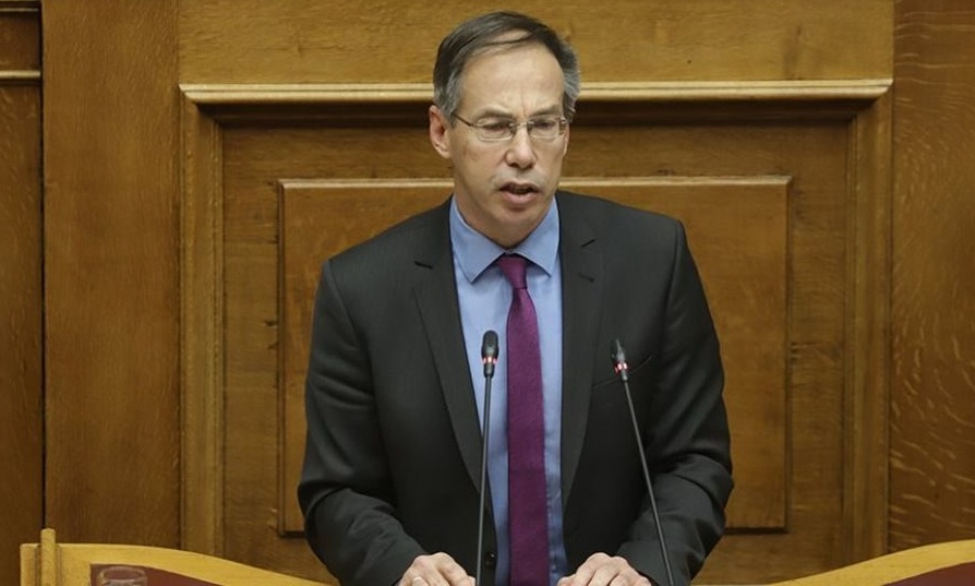 Μαυρωτάς: «Οι επιστήμονες θα σφυρίξουν... σέντρα»