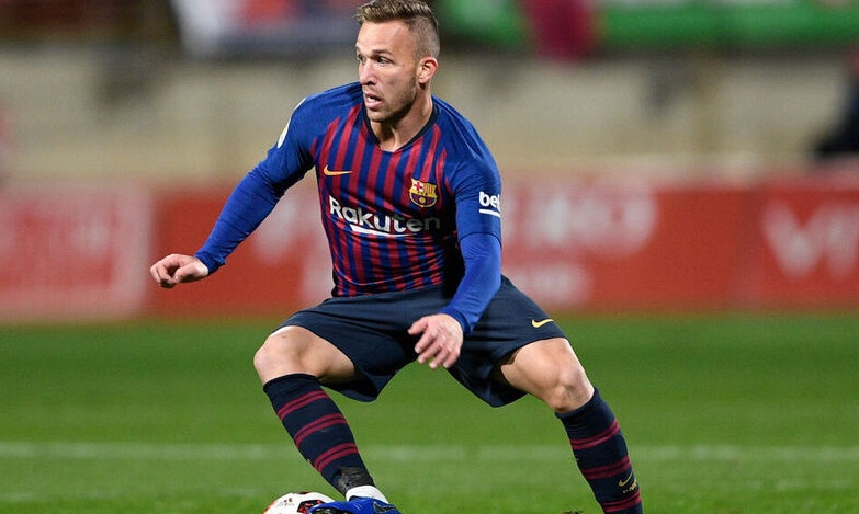 Μπαρτσελόνα: Μήνυμα παραμονής από Αρτούρ