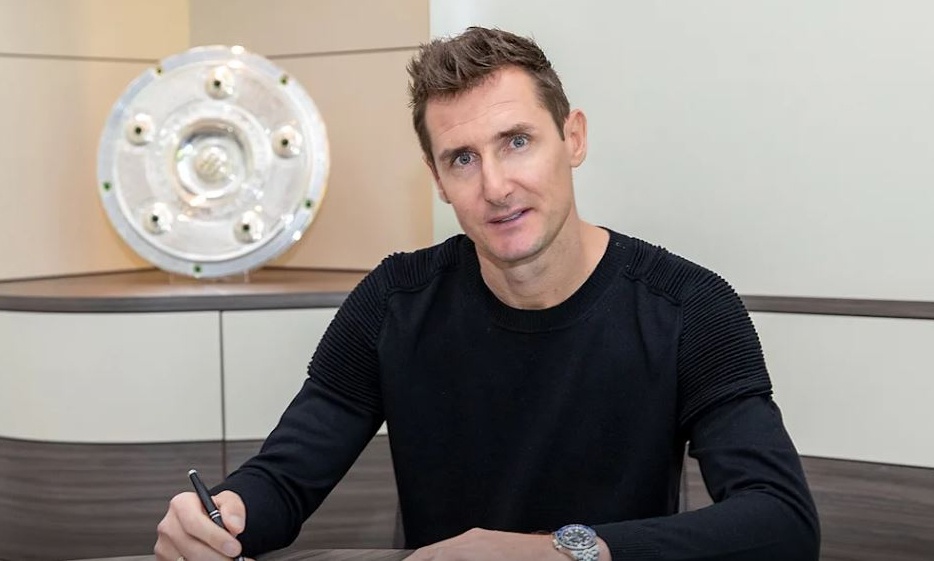 Μπάγερν Μονάχου: Ανακοίνωσε Κλόζε με μάσκες (photo)