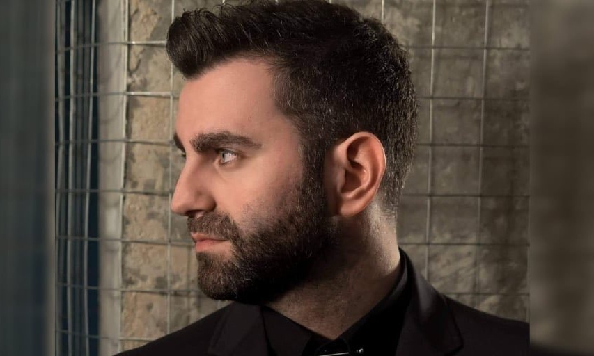 «Θέλω να είσαι εδώ»: Κυκλοφόρησε το νέο τραγούδι του Πάνου Αρχοντή