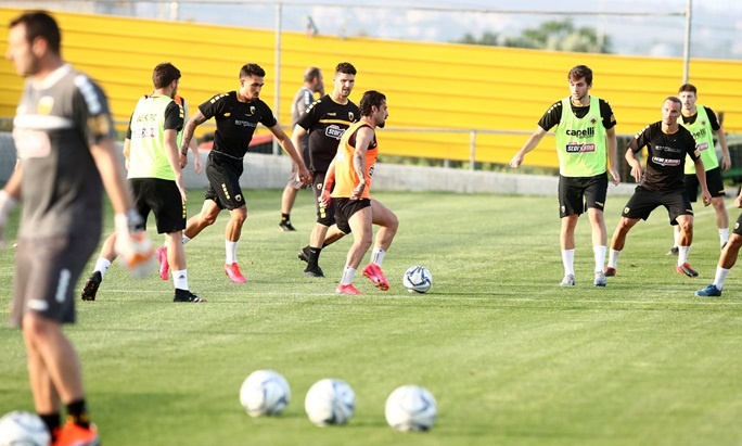 ΑΕΚ: Mε τα γνωστά θέματα η προπόνηση