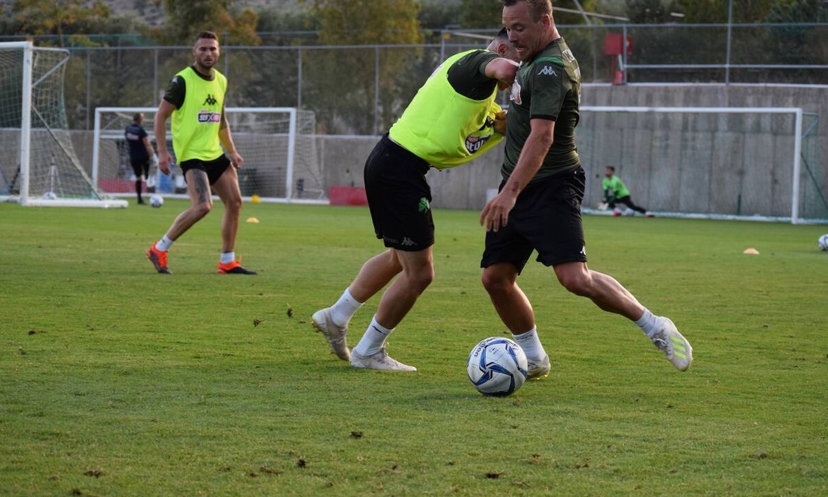 Παναθηναϊκός: Μικροενοχλήσεις για Μπεκ, Τζαβίδα