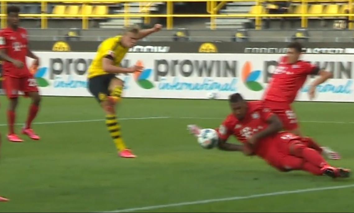 Ντόρτμουντ-Μπάγερν Μονάχου: Την... είδε τερματοφύλακας ο Μπόατενγκ, «σιωπή» το VAR σε καθαρό πέναλτι