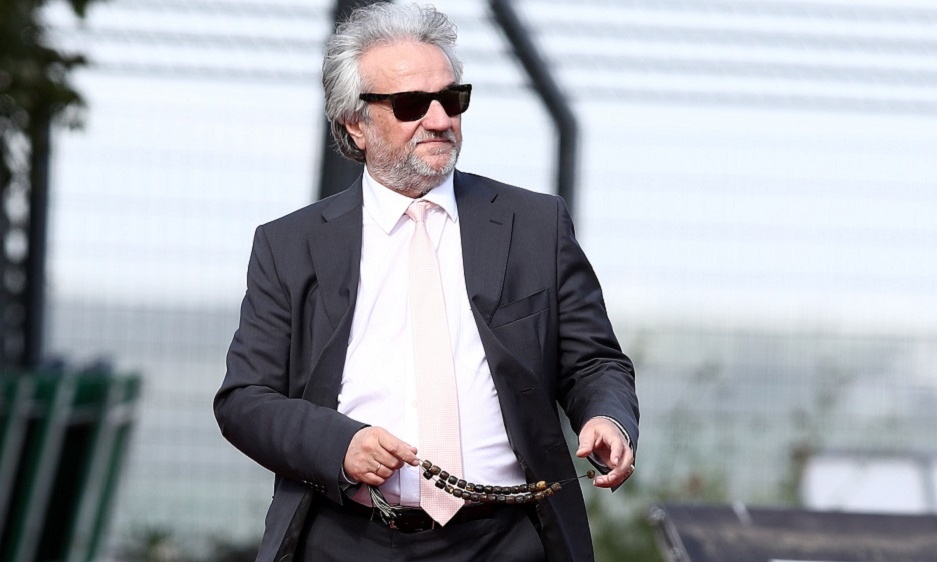 Μυθική ατάκα από Κομπότη: «Μέχρι και οι οίκοι ανοχής λειτουργούν!»