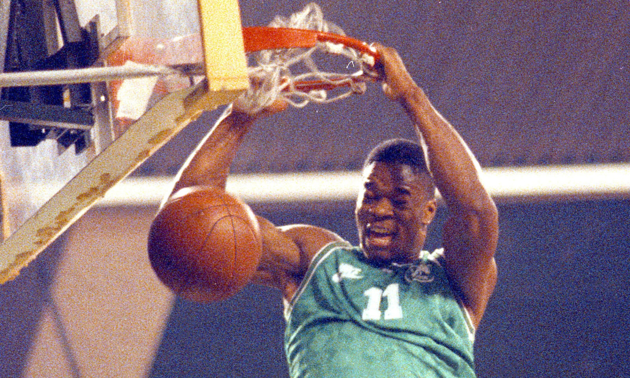 Ο Παναθηναϊκός ΟΠΑΠ θυμήθηκε τον Αντόνιο Ντέιβις (video)