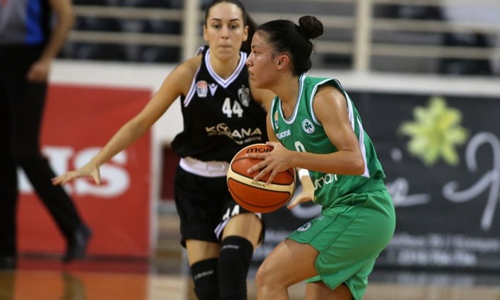 Στη Δάφνη Αγίου Δημητρίου η Καρακασίδου
