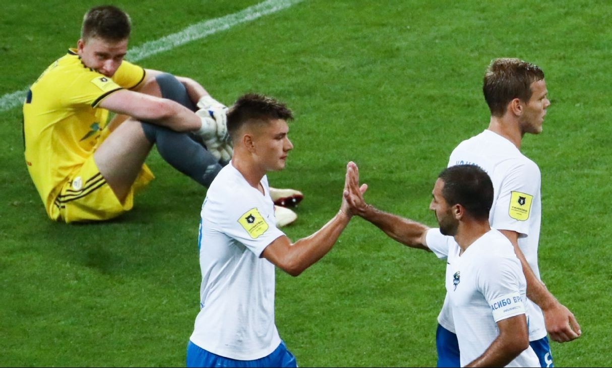 Δεν υπάρχει: Τερματοφύλακας στη Ρωσία έφαγε 10 γκολ και... βγήκε MVP! (videos+photos)