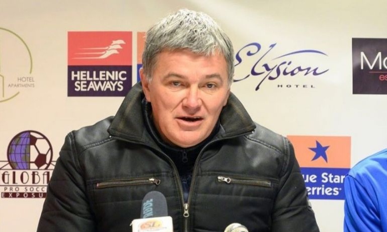 Αιολικός: Συνεχίζει με Πέτροβιτς