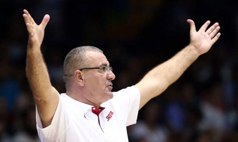 Στην Πέζαρο ο Ρέπεσα