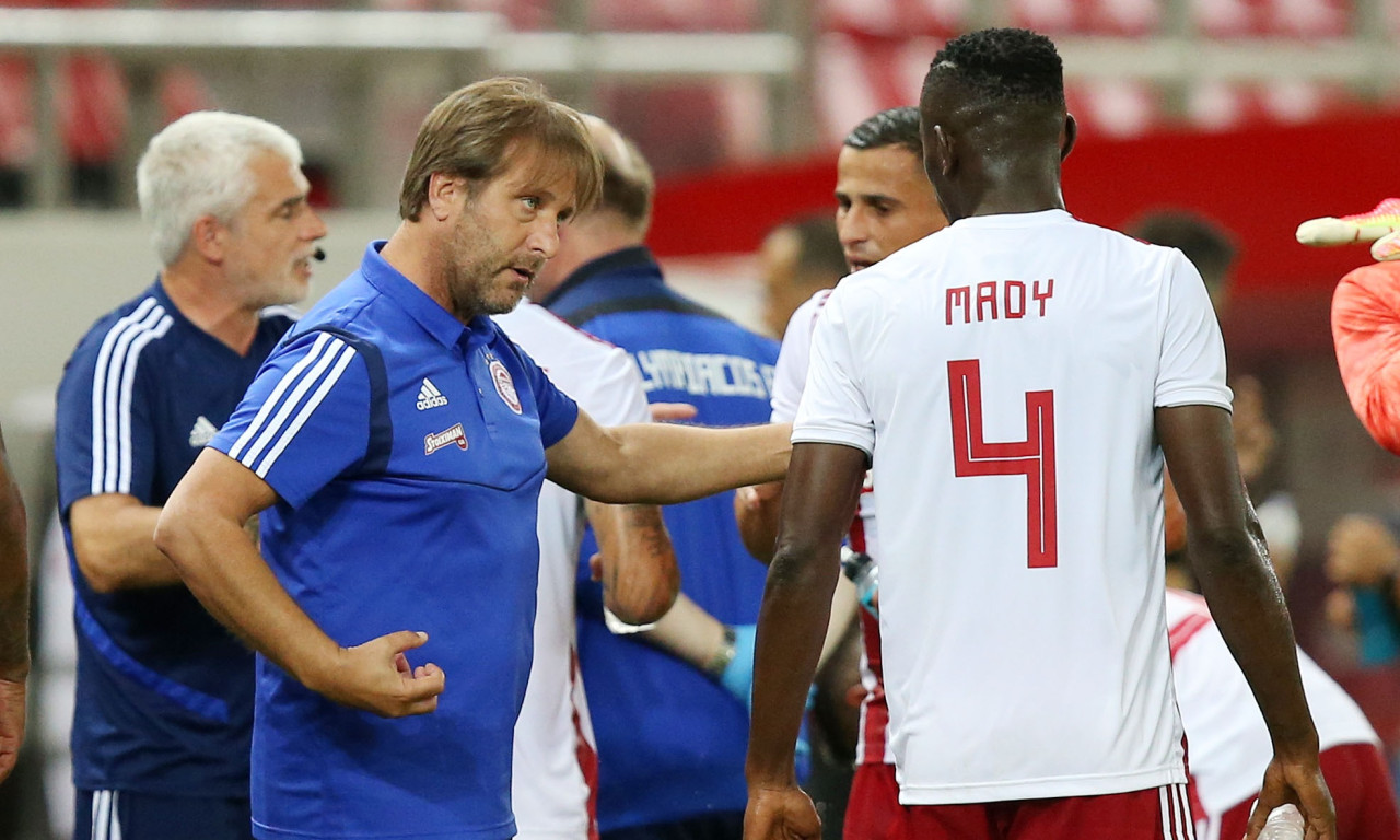 Μαέστρος Μαρτίνς με… εκτελεστή τον Καμαρά