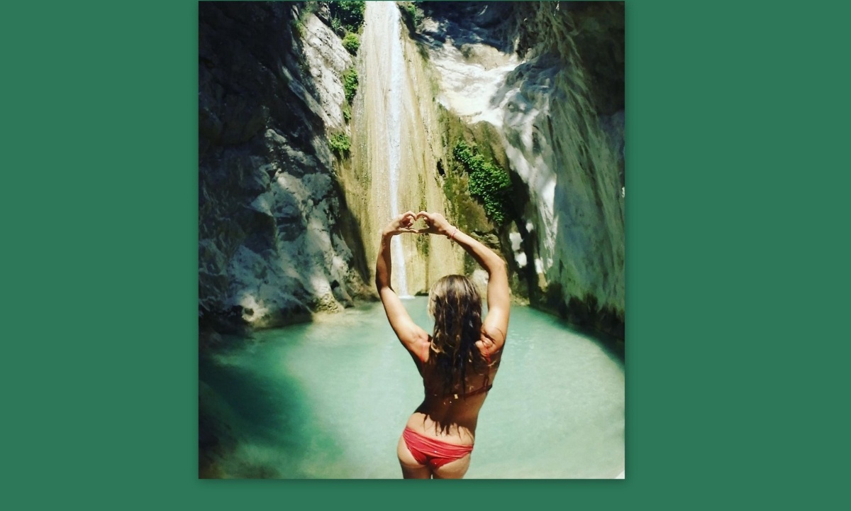 Κι όμως αυτό το κορμί ανήκει σε Ελληνίδα μάνα τριών παιδιών!