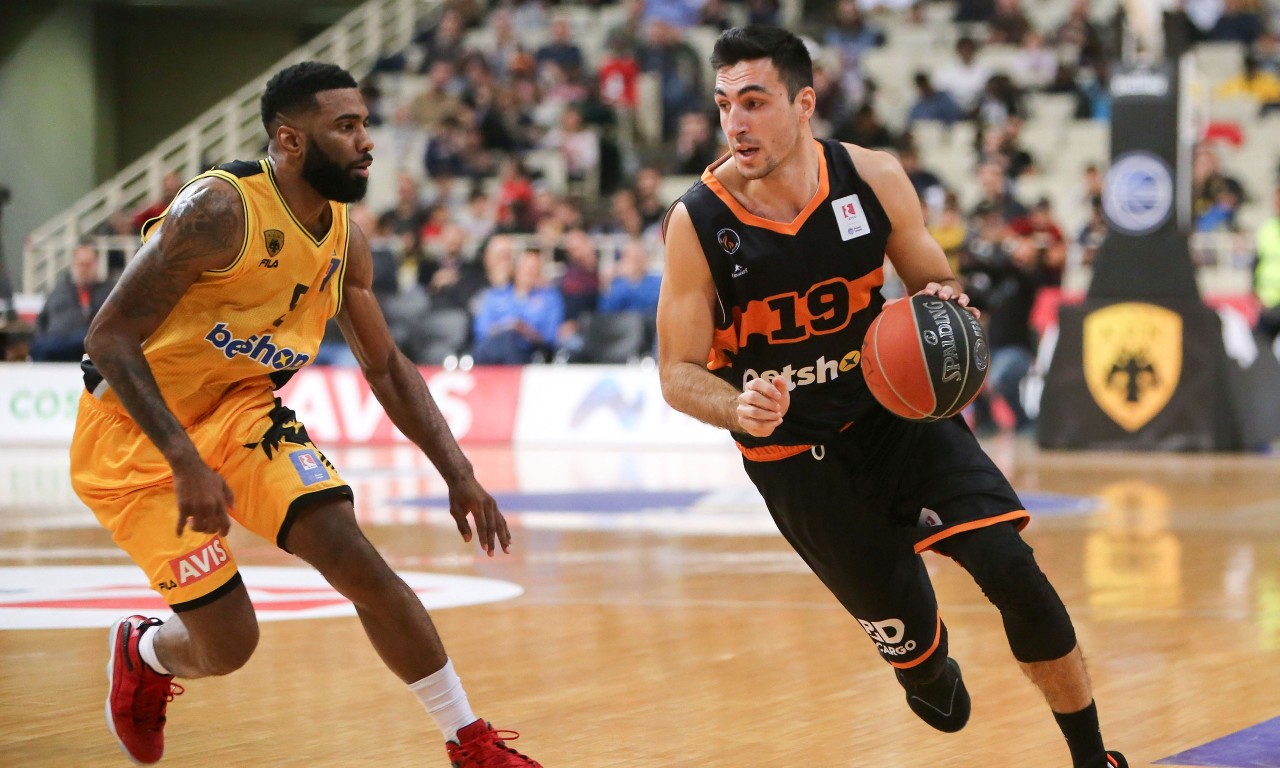 Πλησιάζει στην ΑΕΚ ο Κατσίβελης (photos+videos)