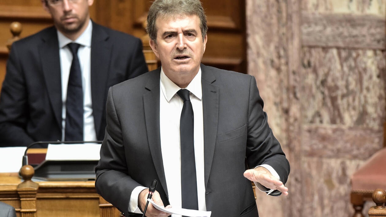 Χρυσοχοΐδης: «Πράξη ευθύνης» το νομοσχέδιο για τις διαδηλώσεις