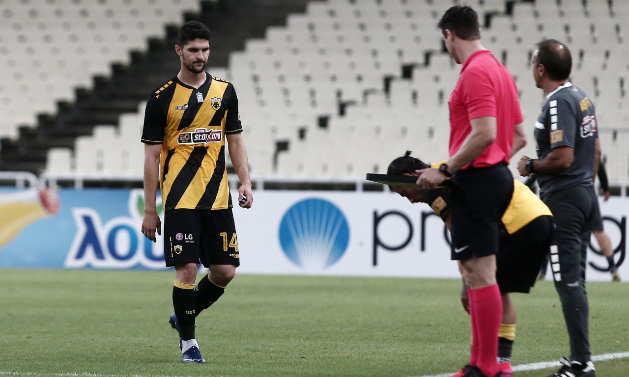 ΑΕΚ: Θέμα στο ισχίο ο Αλμπάνης