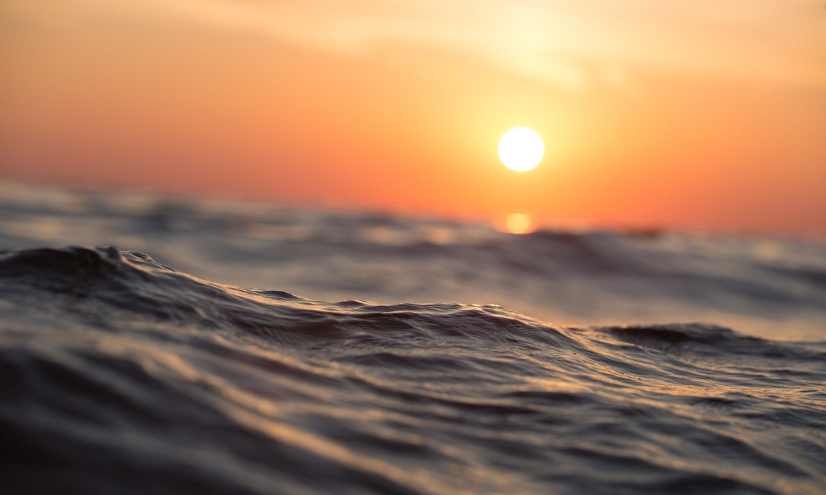 Προσοχή: Πότε πρέπει να βγείτε αμέσως από τη θάλασσα