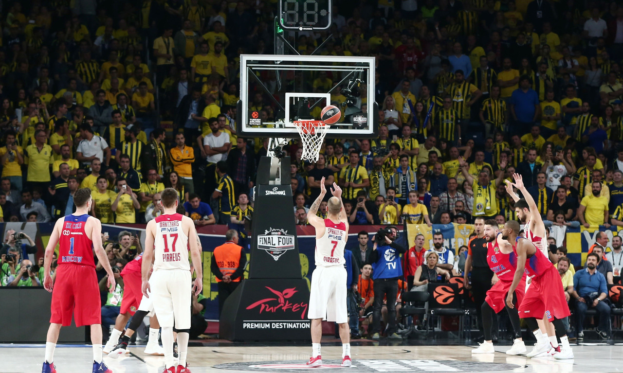 Ολυμπιακός: Κορυφαίος της δεκαετίας στις βολές ο Σπανούλης (photos)