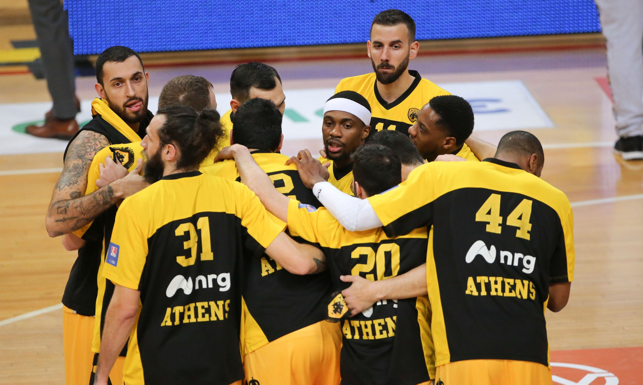 Παίκτης της ΑΕΚ αυτοπροτάθηκε στους Λέικερς! (photos)