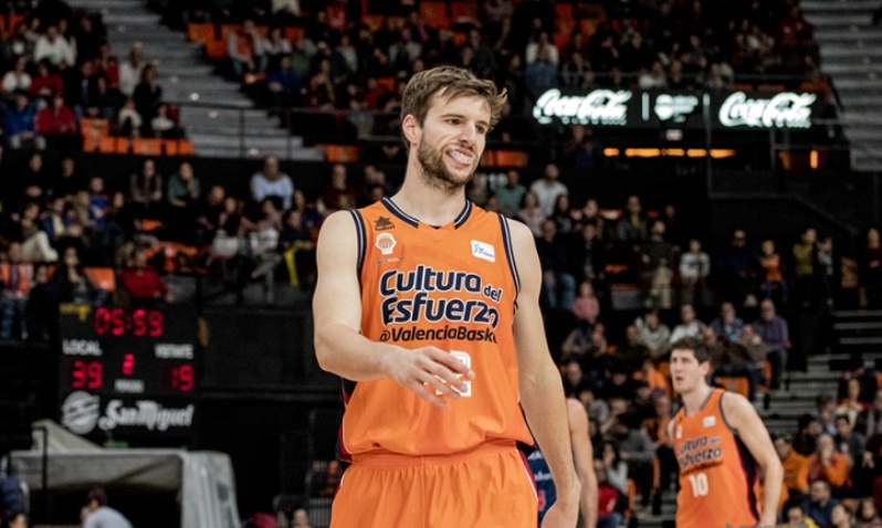 Τενερίφη: Υπέγραψε ο Ντόορνεκαμπ