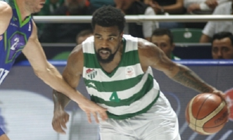 «Στη Μακάμπι ο Τζόουνς»