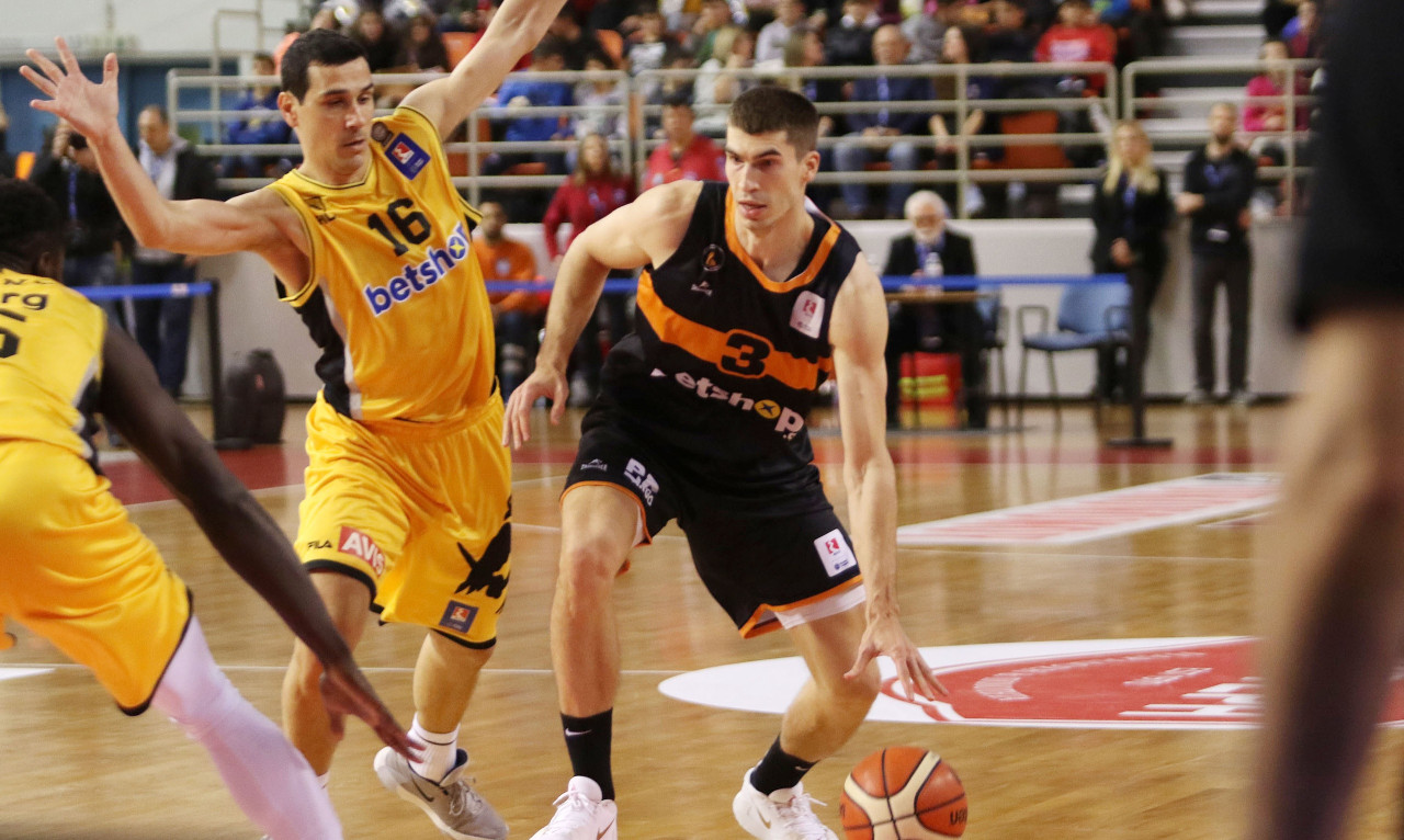 Προμηθέας: Ψάχνει λύση με Λίποβι