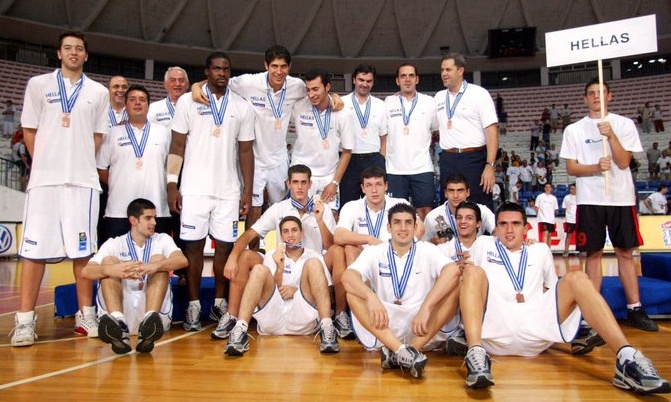 Η ΕΟΚ θύμισε το χάλκινο μετάλλιο της Εθνικής Εφήβων το 2003
