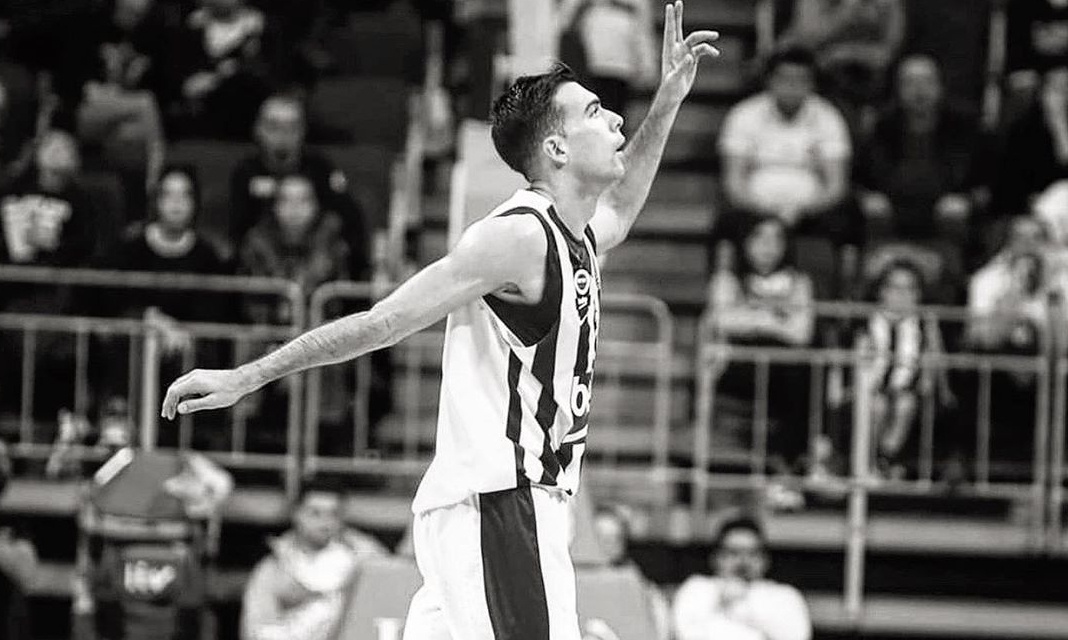 Το «αντίο» του Σλούκα στην Φενέρμπαχτσε (photos)