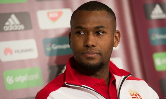 ΑΕΚ: Σενάρια για Βινίσιους