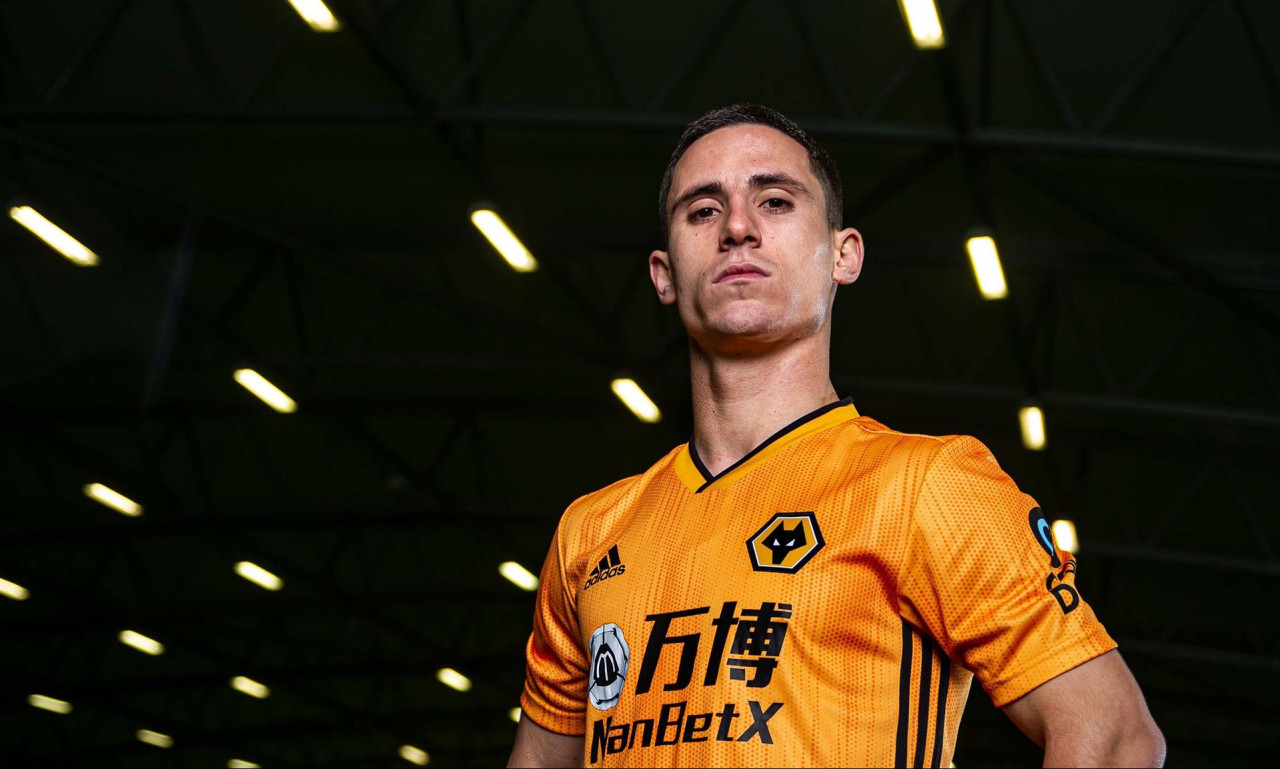 Ποντένσε: «Θέλουμε να φτάσουμε στο τελικό του Europa League»