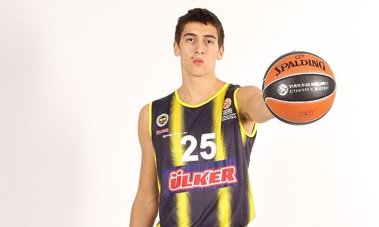 Δανεικός στην Φενέρ ο Σιπάχι