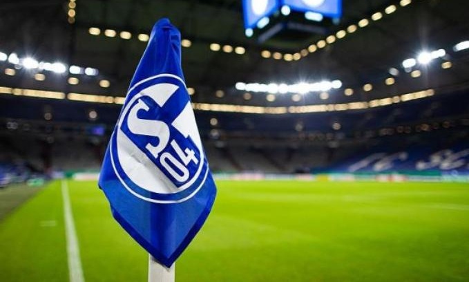 Σάλκε: Το κράτος τη σώζει απο τη χρεοκοπία