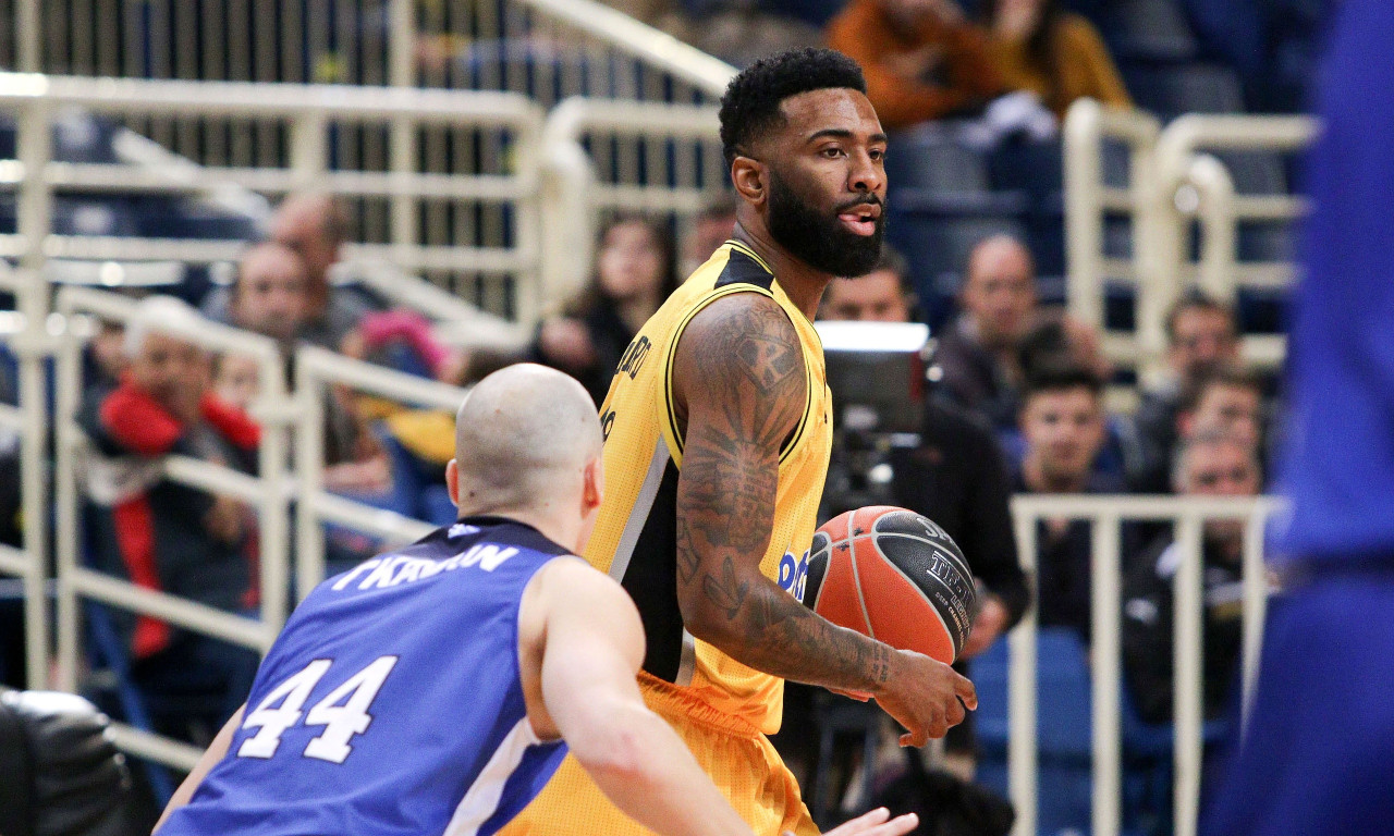 ΟΡΙΣΤΙΚΟ: Συνεχίζει στην ΑΕΚ ο Λάνγκφορντ