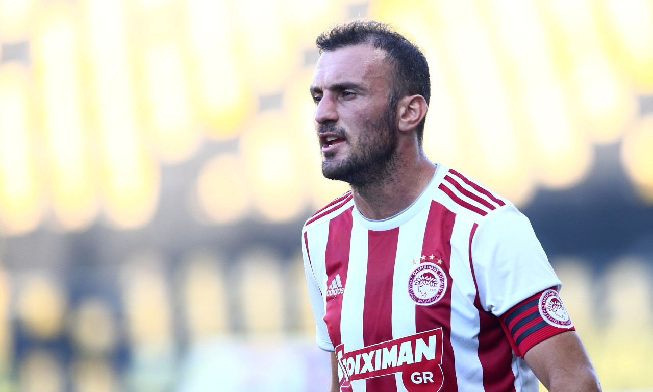 Ολυμπιακός: «Κρεμά» τα παπούτσια του ο Τοροσίδης