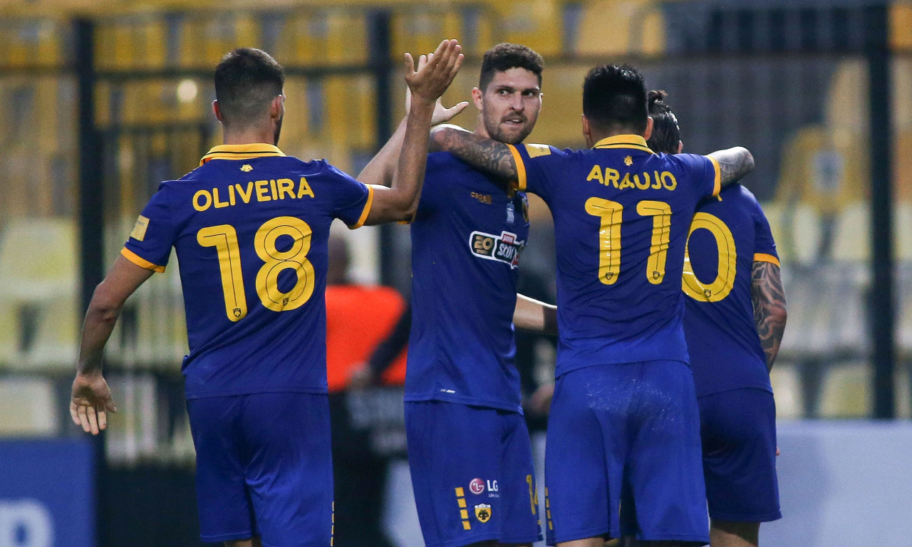 AEK: Στο τραπέζι το καρέ ανανεώσεων