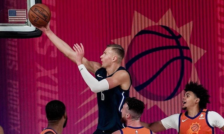 ΝΒΑ: Στα πλέι οφ οι Μάβερικς