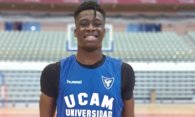 Μούρθια: Ο Άλεξ Αντετοκούνμπο μπήκε στο γήπεδο