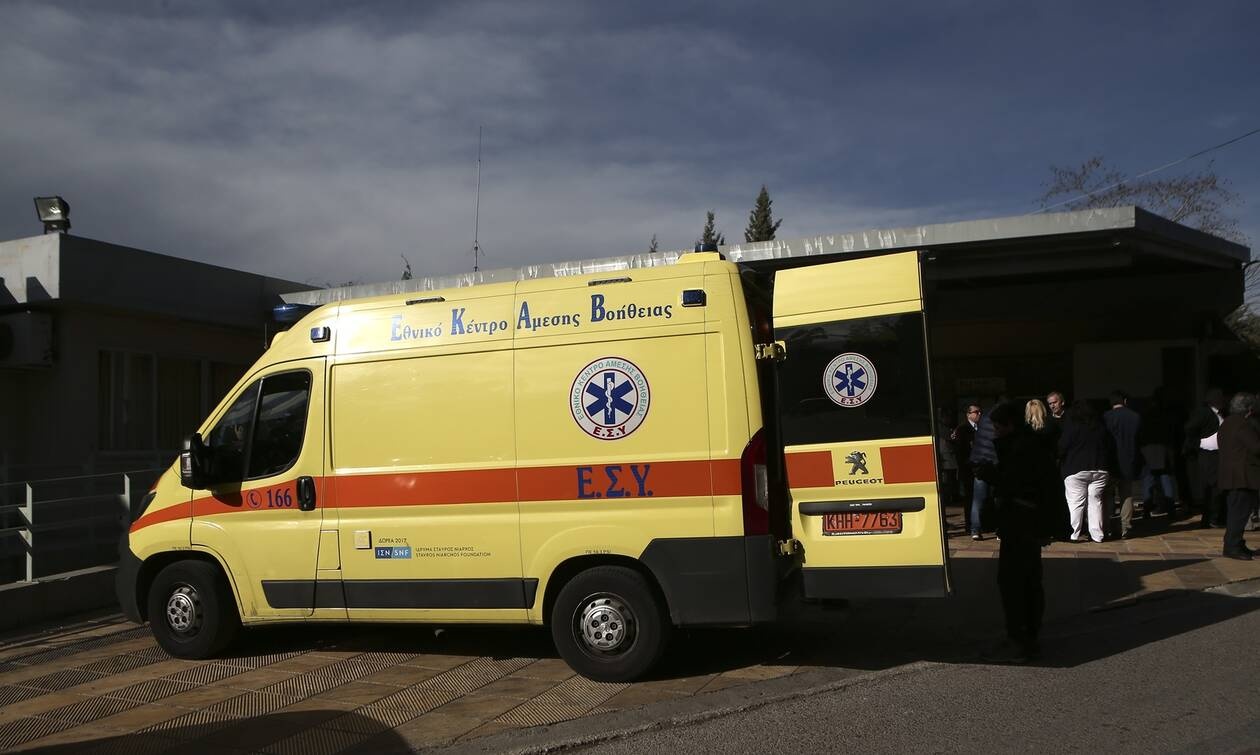 Χερσόνησος: Συναγερμός από την πτώση γυναίκας στα βράχια