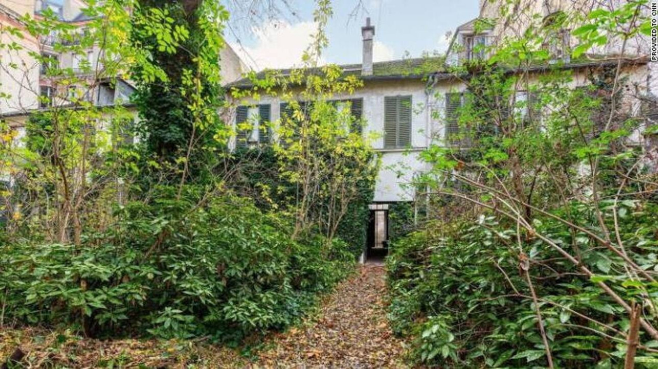 Παρίσι: Πτώμα άνδρα εντοπίστηκε σε πολυτελή έπαυλη μετά από 30 χρόνια