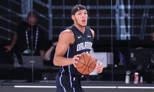 NBA: Αμφίβολος ο Γκόρντον για την σειρά με τους Μπακς