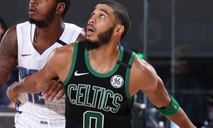 NBA: Ο χορευτής Τέιτουμ (video)