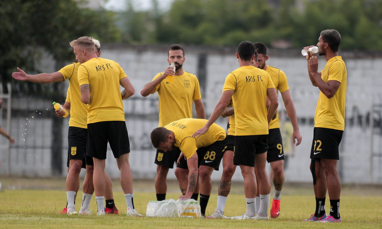 Άρης: Φεύγει για το φιλικό με Σάλκε!
