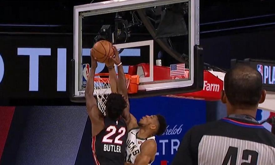 NBA: Με Γιάννη η κορυφή του Top-5 (video)