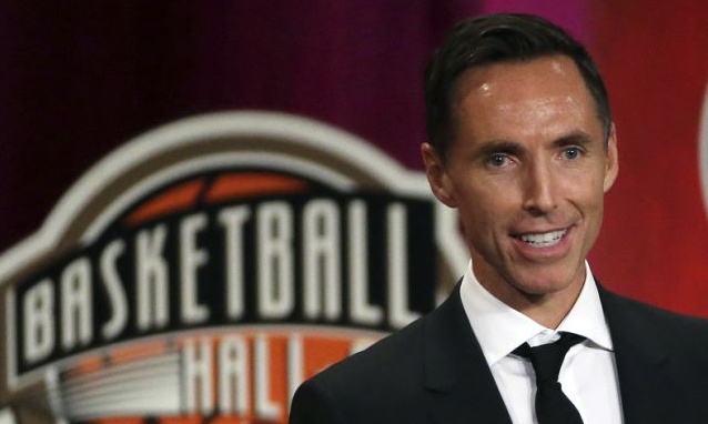 Ο Στιβ Νας επέστρεψε στο ΝΒΑ!