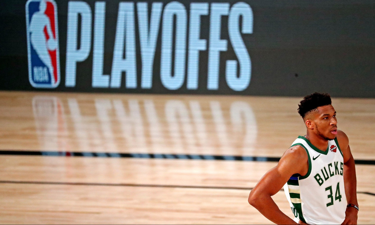 NBA: «Ο Γιάννης είναι ο Πίπεν και ψάχνει τον... Τζόρνταν του»