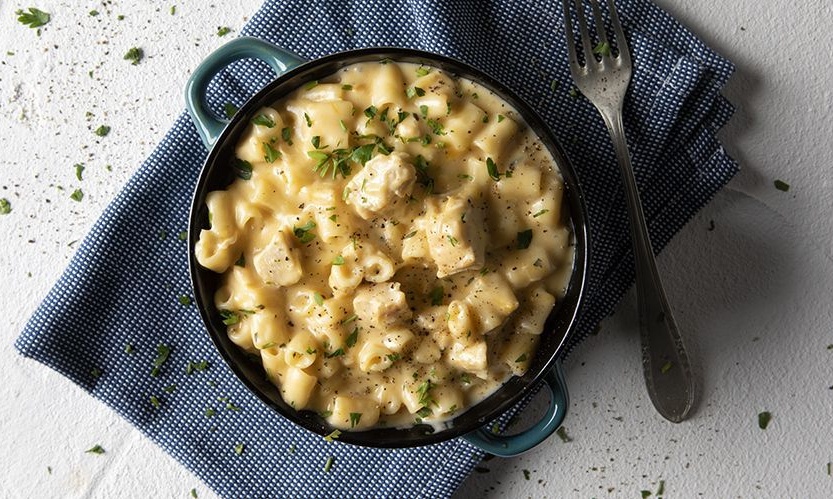 Άκης Πετρετζίκης: Mac ‘n’ cheese με κοτόπουλο