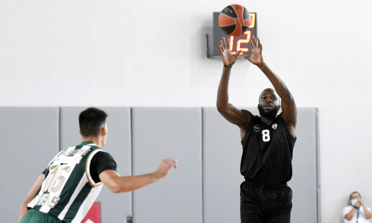 ΠΑΟΚ: «Ανάσες» και αναβολή φιλικού