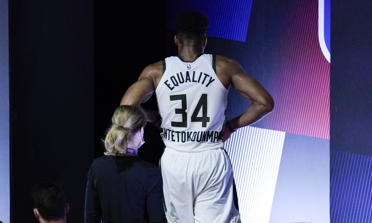 Μπακς-Χιτ: Την τελευταία στιγμή ο Αντετοκούνμπο, με απουσίες το Μαϊάμι