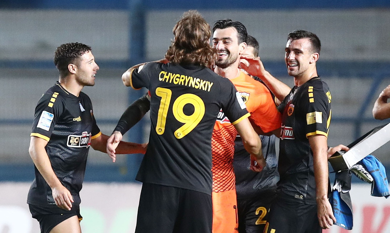 Παναιτωλικός-ΑΕΚ: Αποθεώθηκε ο… ήρωας Τσιντώτας (photo)