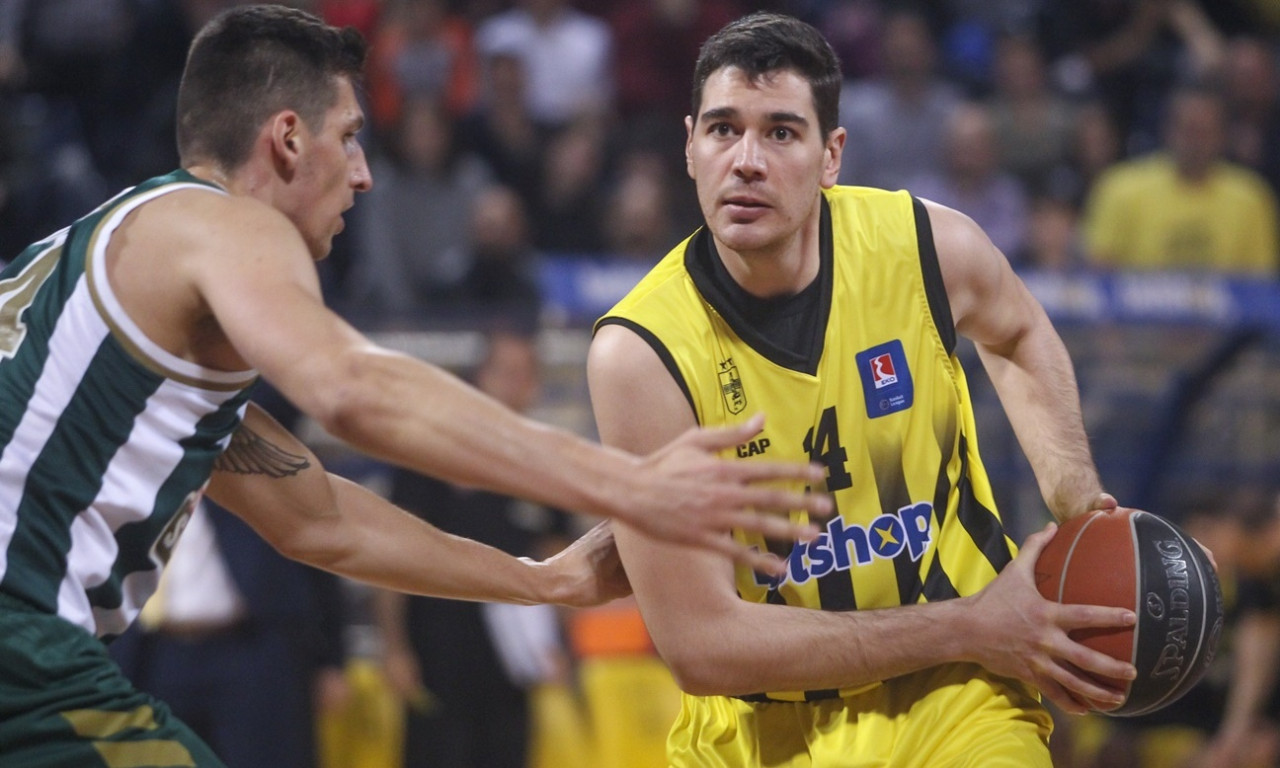 Άρης: Ανανέωσε ο Γεωργάκης