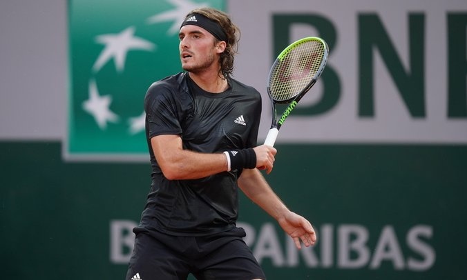 Roland Garros: Στους «32» χωρίς να… ιδρώσει ο Τσιτσιπάς με 3-0 σετ κόντρα στον Κουέβας (video)